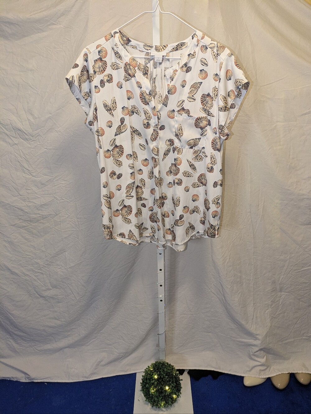 Liz Claiborne Coastal Sea Shell Split Neck Blouse Top Women's Large Polyester